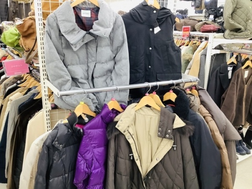 買取 中古 リサイクルの古着 衣類 洋服