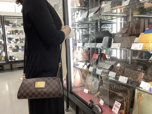 ブランド・ラグジュアリーのバッグ　ショルダーバッグ