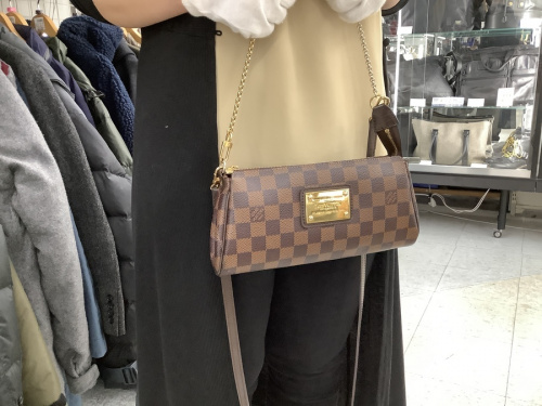 バッグ　ショルダーバッグのヴィトン買取　埼玉