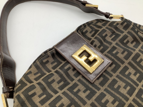 バッグのフェンディ