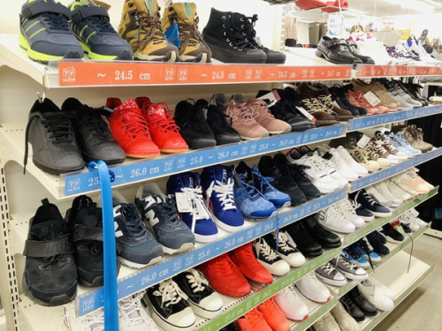 adidasのメンズ