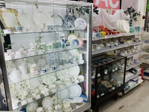 古着 衣類 洋服の家具 家電 雑貨 食器 贈答品