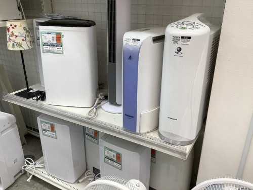 扇風機 エアコン クーラー 除湿器の家具