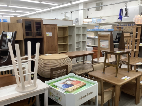 家具のチェスト ワードローブ ダイニングセット ソファー カップボード レンジボード 食器棚 テレビ台 AVボード 椅子