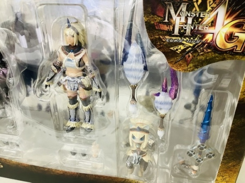 モンスターハンターのフィギュア　中古