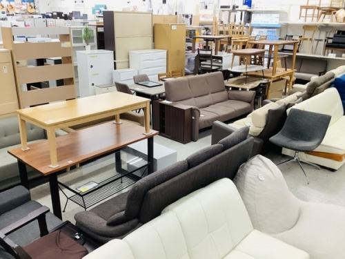 家具のソファー