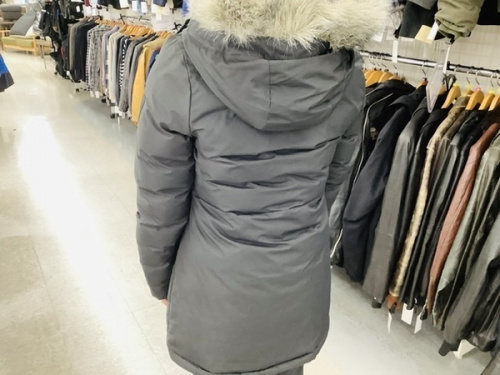 パーカーのadidas