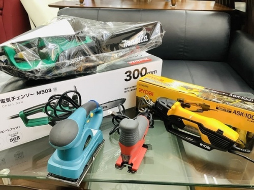 電動工具のインパクトドライバー