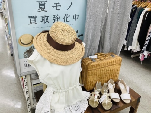 夏物衣料のワンピース
