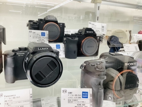 ウェブカメラのカメラ