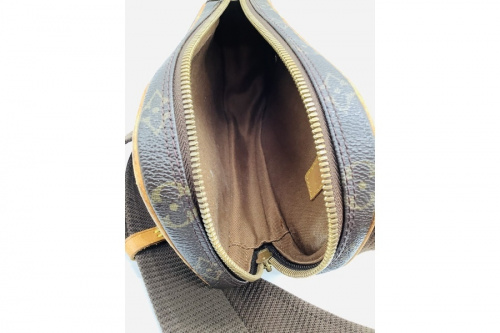 バッグのLOUIS VUITTON