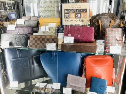 ルイヴィトンのコーチ