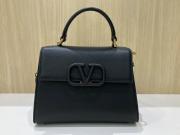 TOD'S(トッズ）レザーバケットバッグ】ブラックトートが買取入荷しま