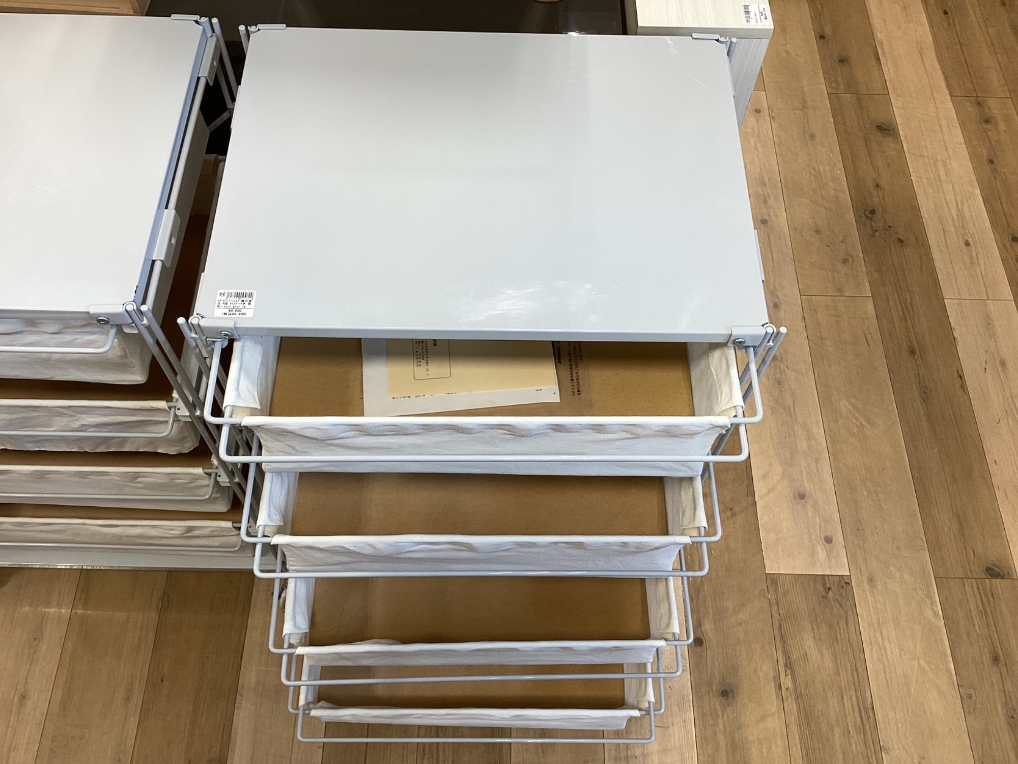 無印良品からスチールユニットシェルフのご紹介になります