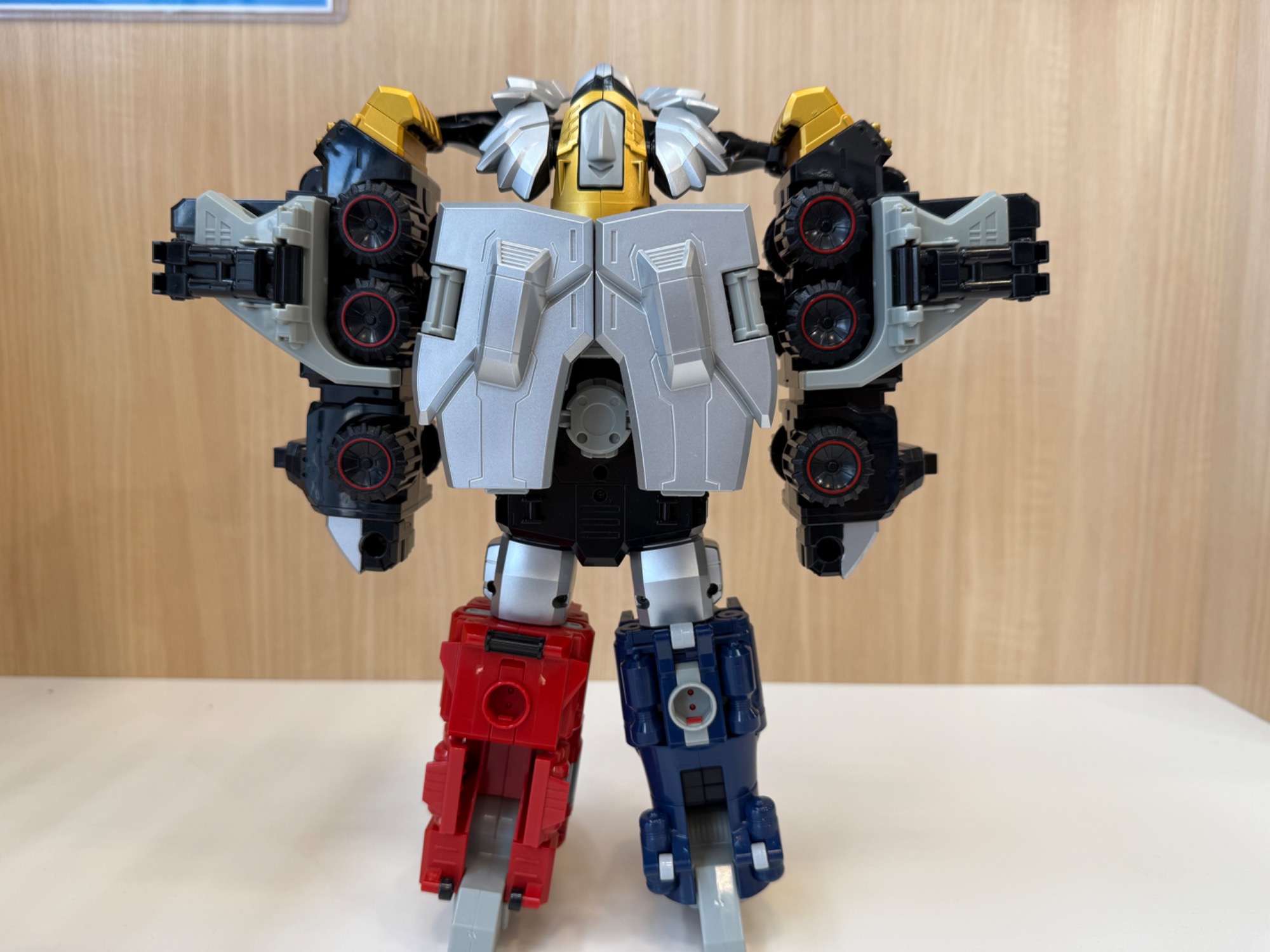 懐かしの戦隊ロボットが多数入荷いたしました！｜2025年06月07日