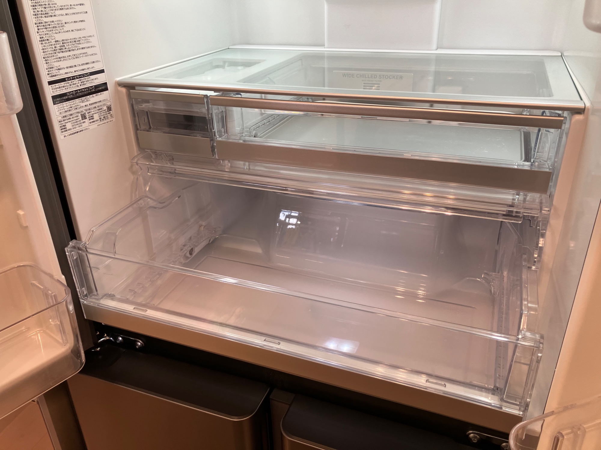 AQUA4ドア冷蔵庫です！