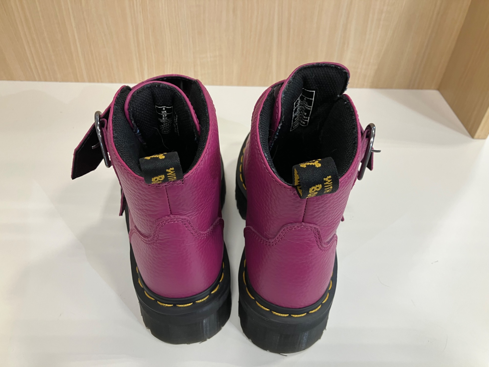 Dr. Martens ブラックプラットフォームブーツ 37 DR.Martensプラットフォームブーツのご紹介になります！｜2025年