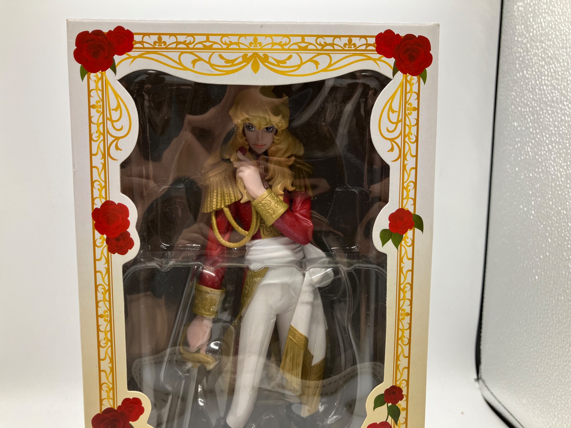 ベルサイユのばらのオスカル赤&銀プレミアムフィギュアセットご紹介に