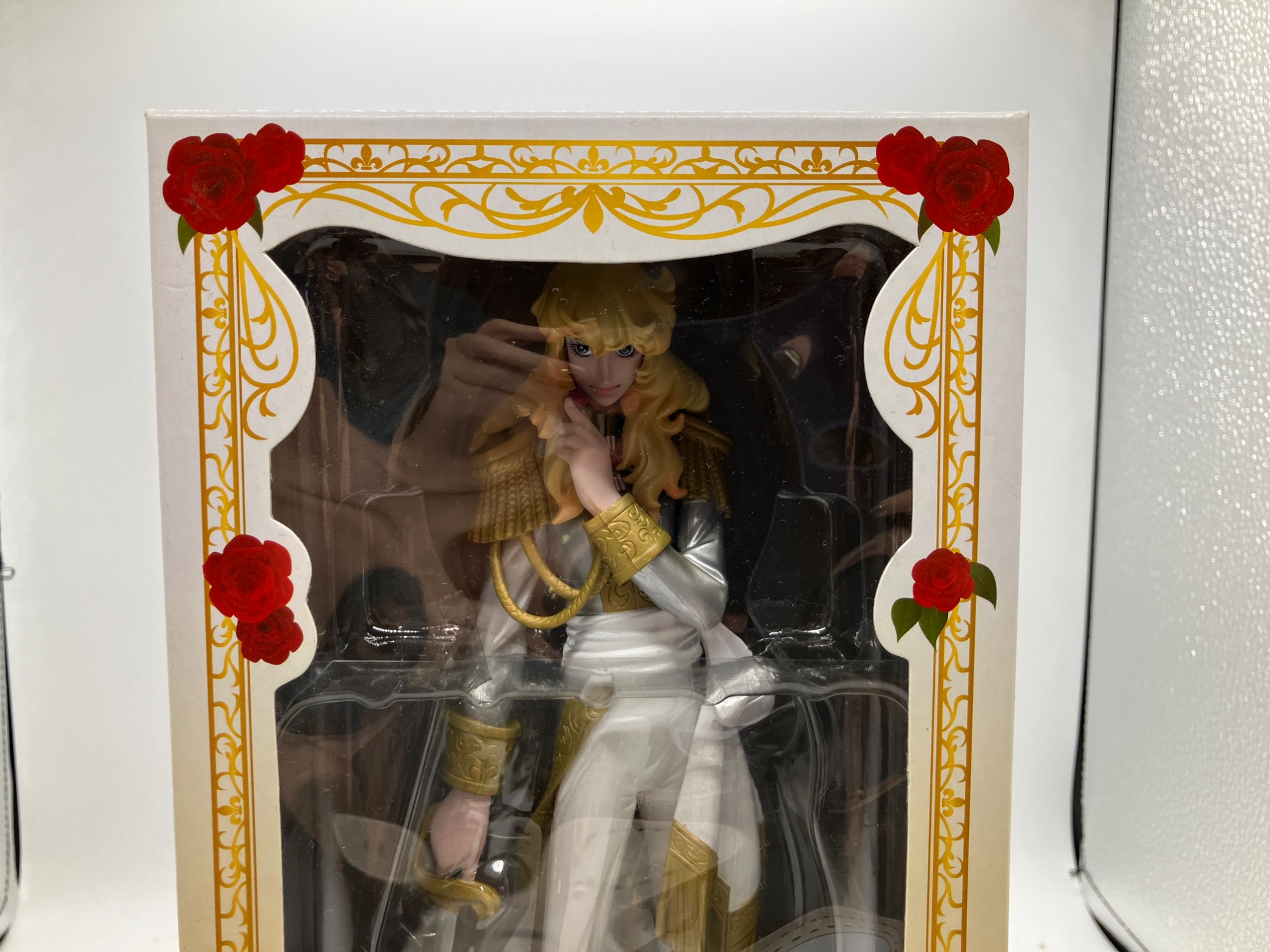 ベルサイユのばらのオスカル赤&銀プレミアムフィギュアセットご紹介に