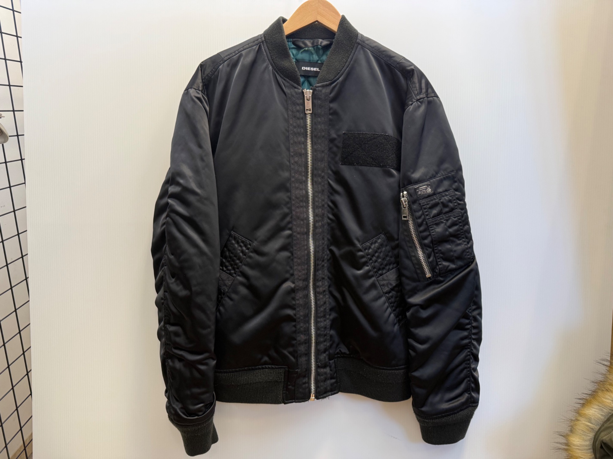 DIESELからMA-1ジャケットのご紹介になります！｜2025年12月30日