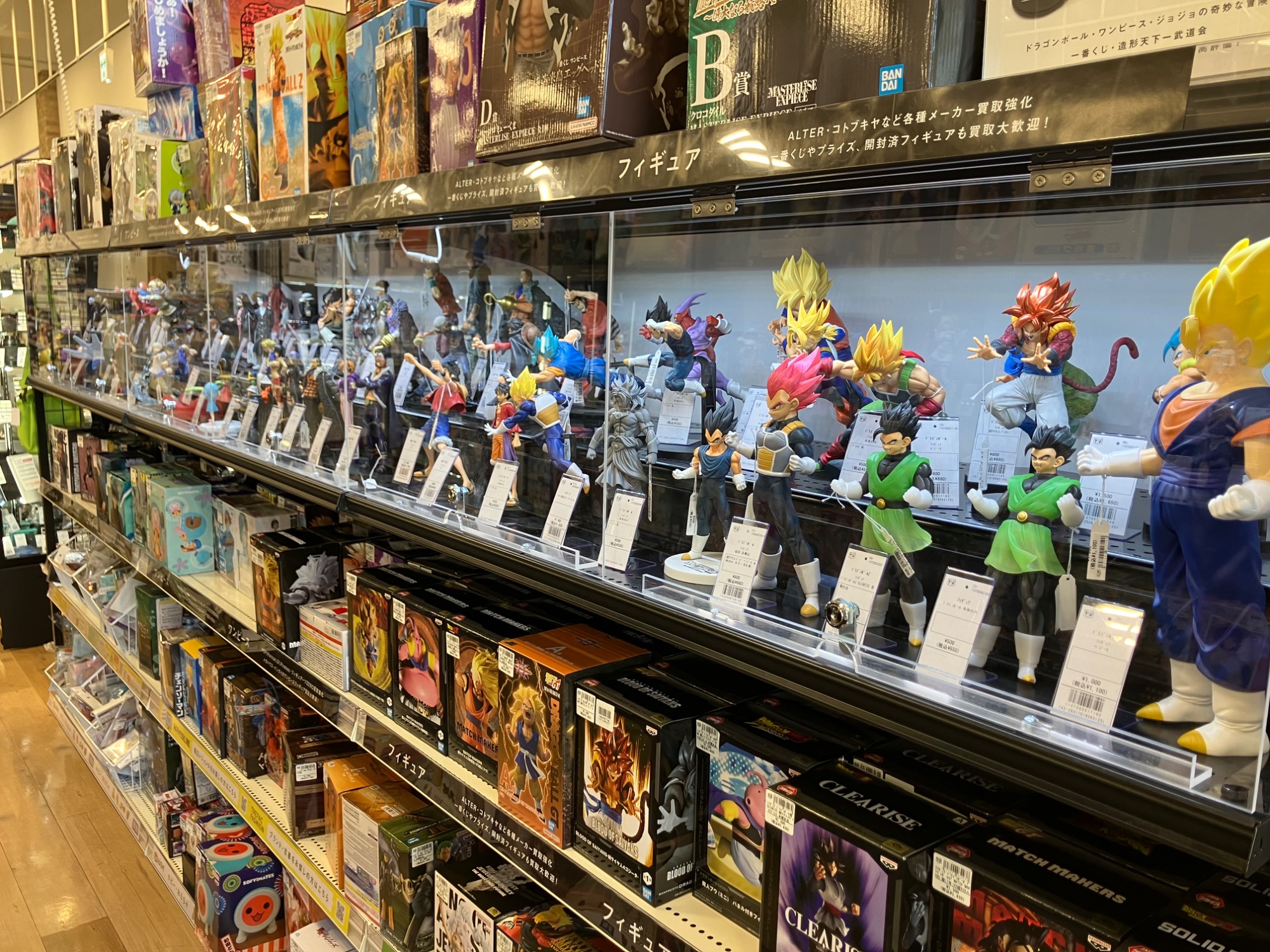 HAMILTON からThe Beatles(ビートルズ)のフィギュアセットのご紹介です