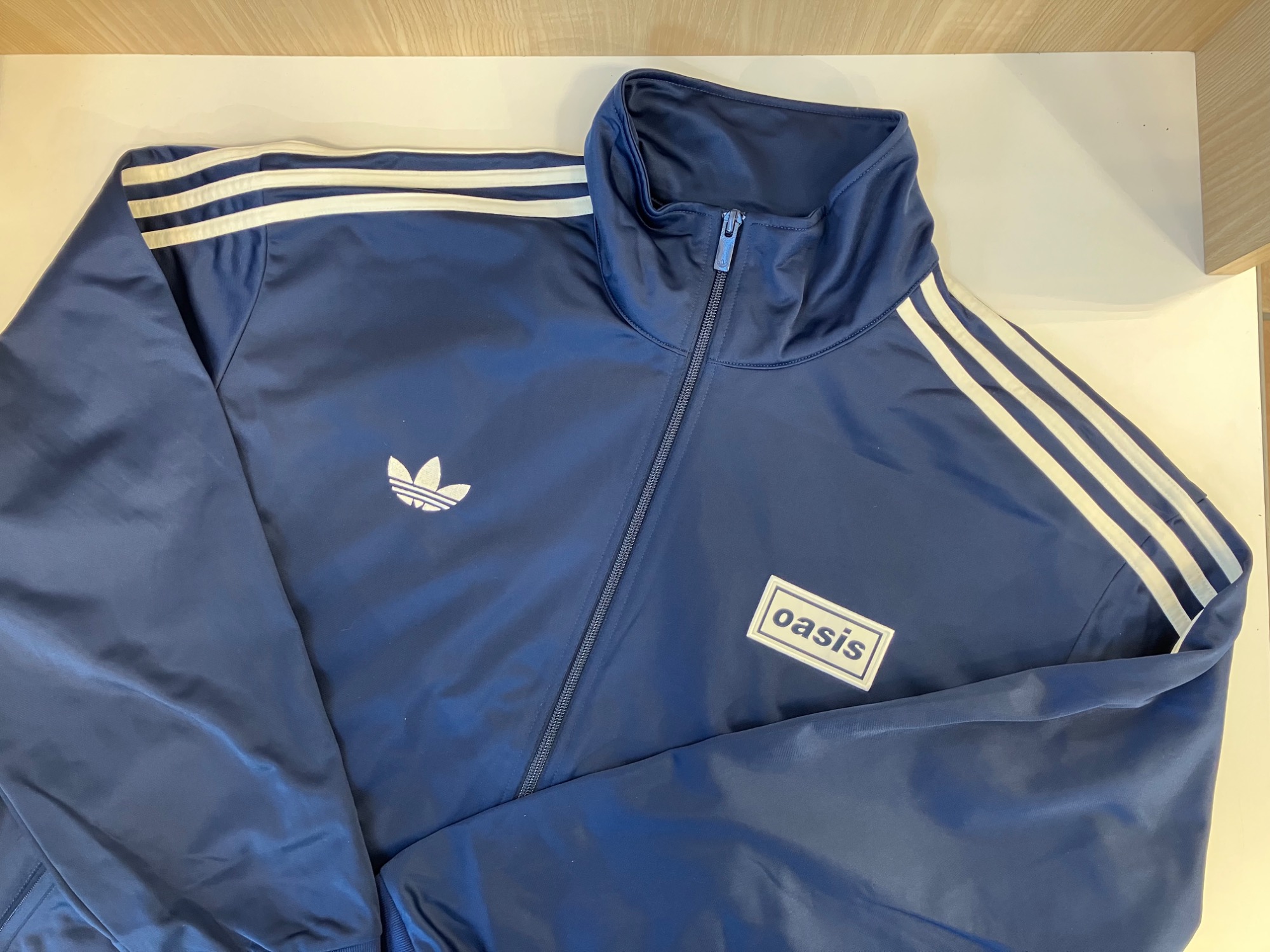 adidas（アディダス）oasisトラックジャケットのご紹介です！！｜2026