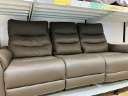 電動リクライニングソファー売ります！ 電動ソファの中古が安い！激安で譲ります・無料であげます｜ジモティー