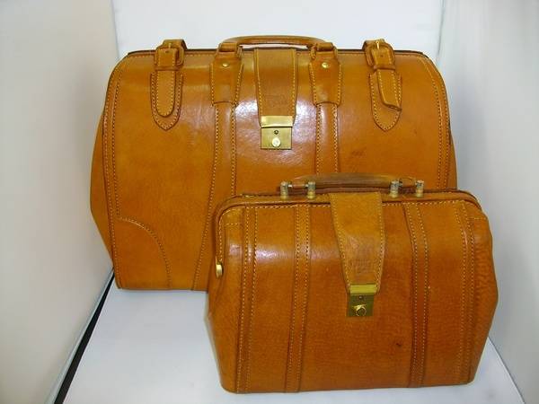 《BRUNO CONTI》ブルーノコンティのレザーダレスバッグが新入荷！！立川日野橋 [2012.08.24発行]｜リサイクルショップ