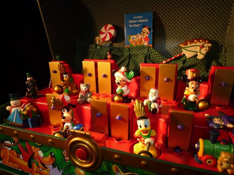 MICKEY'S MUSICAL TOY CHEST ディズニー クリスマス