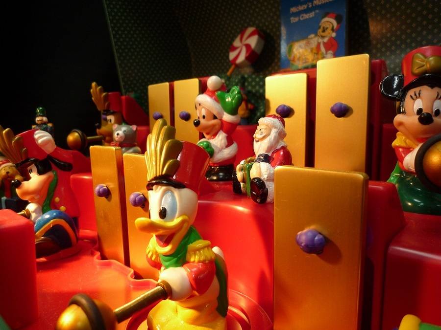 ミッキー ミュージカル トイチェスト （クリスマス35曲自動演奏） 全35曲を自動演奏！MUSICAL TOY CHEST入荷！｜2015年11月15日