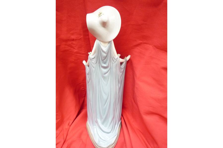 LLADRO リヤドロ モンテカルロの貴婦人 1428 フィギュリン 西洋