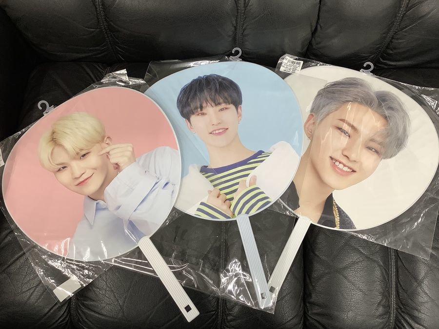 ★SEVENTEEN★大量トレカうちわ等 アイドルグッズ買取強化中！！SEVENTEEN(セブンティーン）うちわ