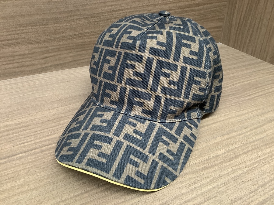 FENDI（フェンディ）のズッカ柄のキャップ【FXQ768 A660】を買取入荷