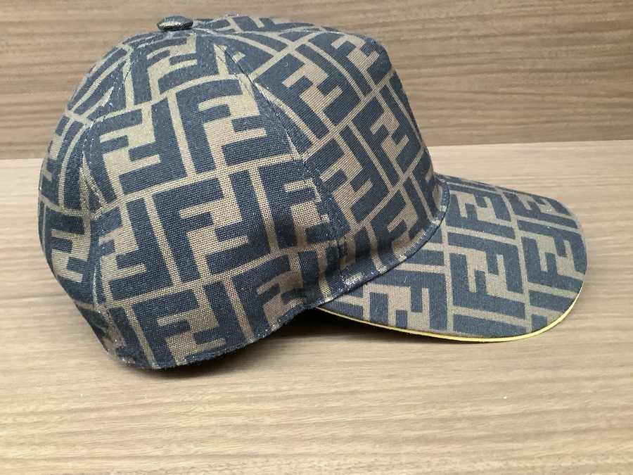 FENDI（フェンディ）のズッカ柄のキャップ【FXQ768 A660】を買取入荷