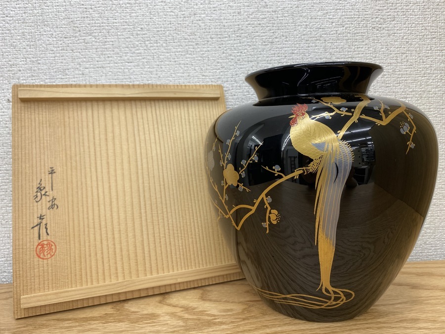 珍しい】『象彦』尾長鶏蒔絵花瓶が買取入荷！｜2021年11月08日
