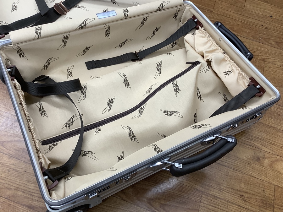 RIMOWA（リモワ）の2輪キャリーバッグ【クラシックフライト