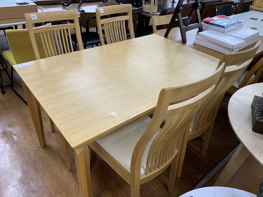 北欧家具　Moda en Casa ﾀﾞｲﾆﾝｸﾞ5点ｾｯﾄ 【ﾄﾚﾌｧｸ桶川店】 Moda_en_Casaダイニングテーブル5点セット入荷いたしました