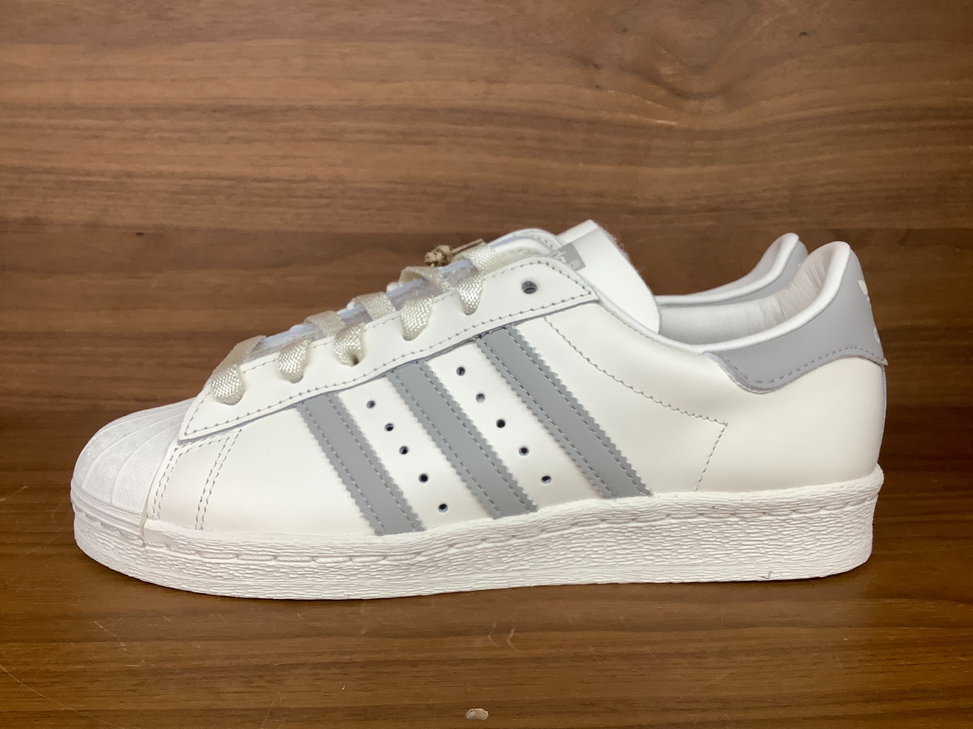 adidas(アディダス)のSUPERSTAR 82【GZ4836】をご紹介！｜2022年