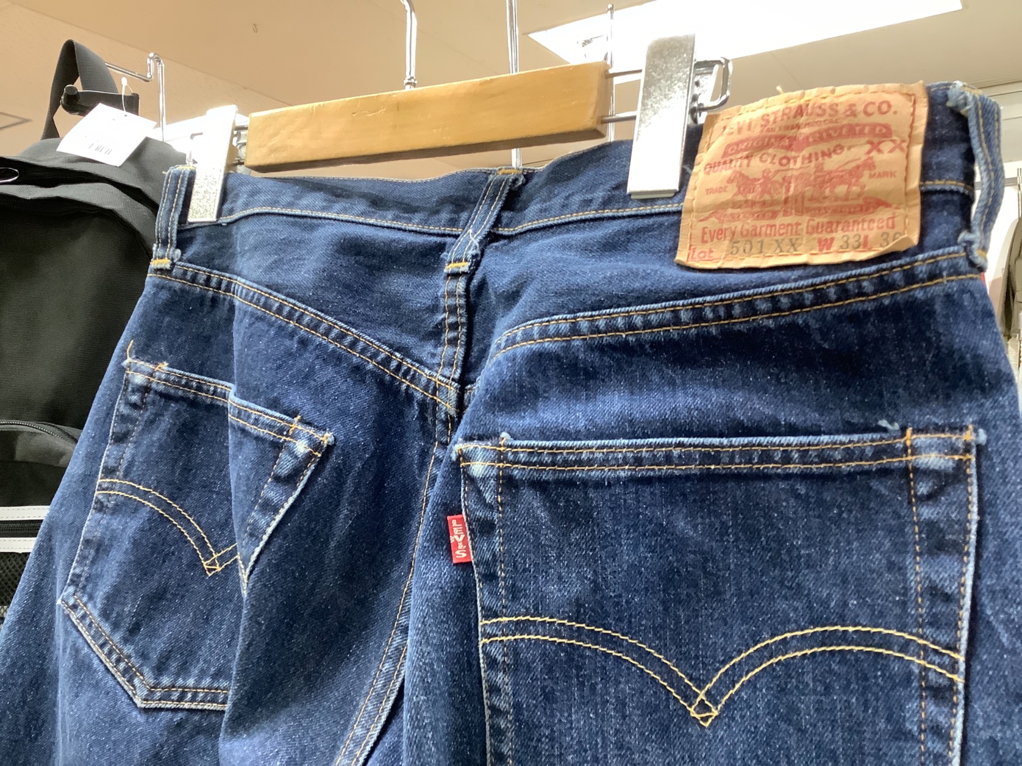 Levi's 501 XX デニムパンツ セールLevi\u0027s⁄リーバイス LEVI\u0027S VINTAGE CLOTHING 501XX 1966年復刻