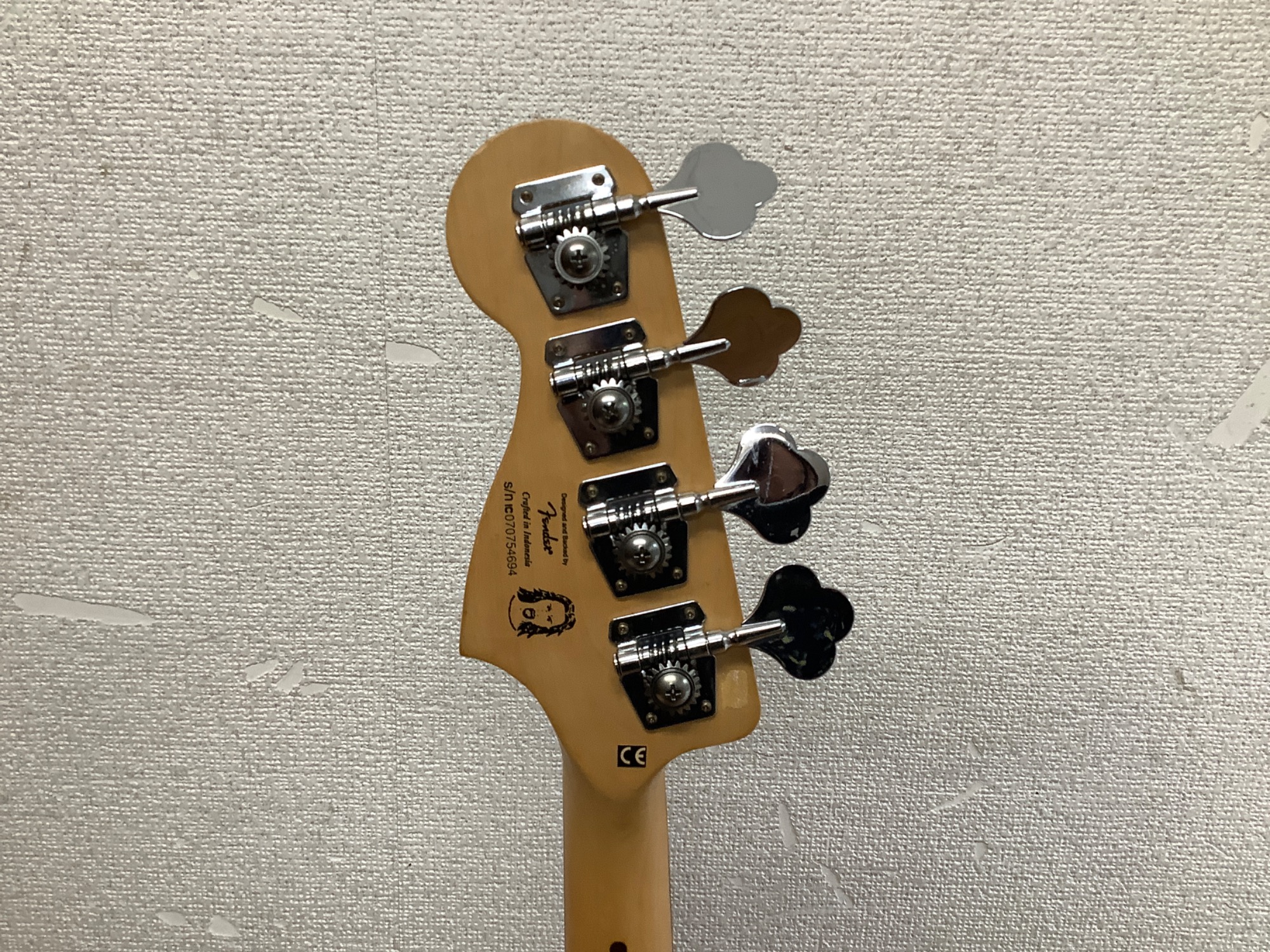 コスパ抜群のモデル！】Squier（スクワイヤー）よりジャズベース Frank