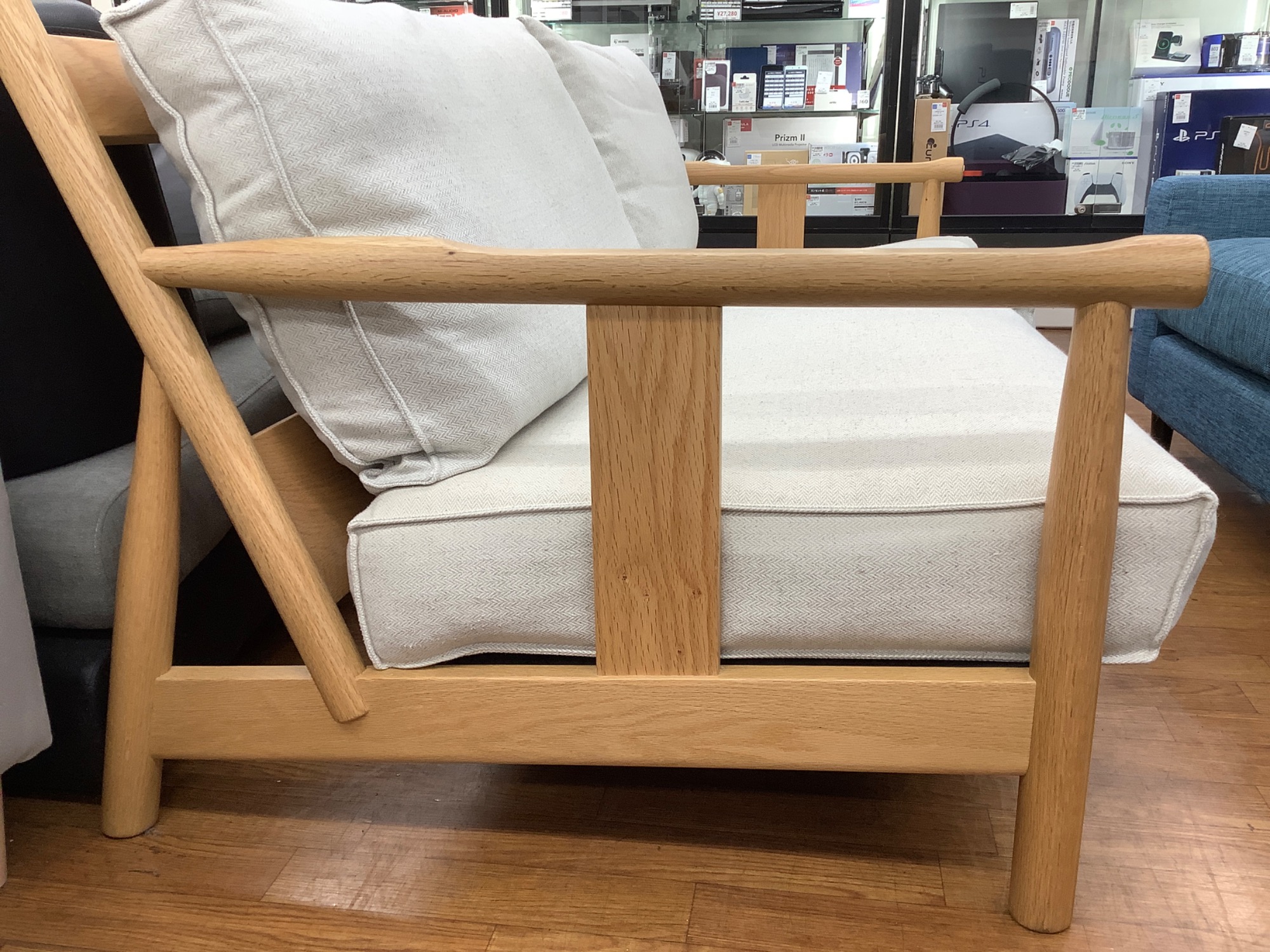 【中古】アクタス　ロッジ　ソファテーブル　ACTUS LODGE 広々座れる♪】ACTUS（アクタス）よりLODGE 2.5人掛けソファが