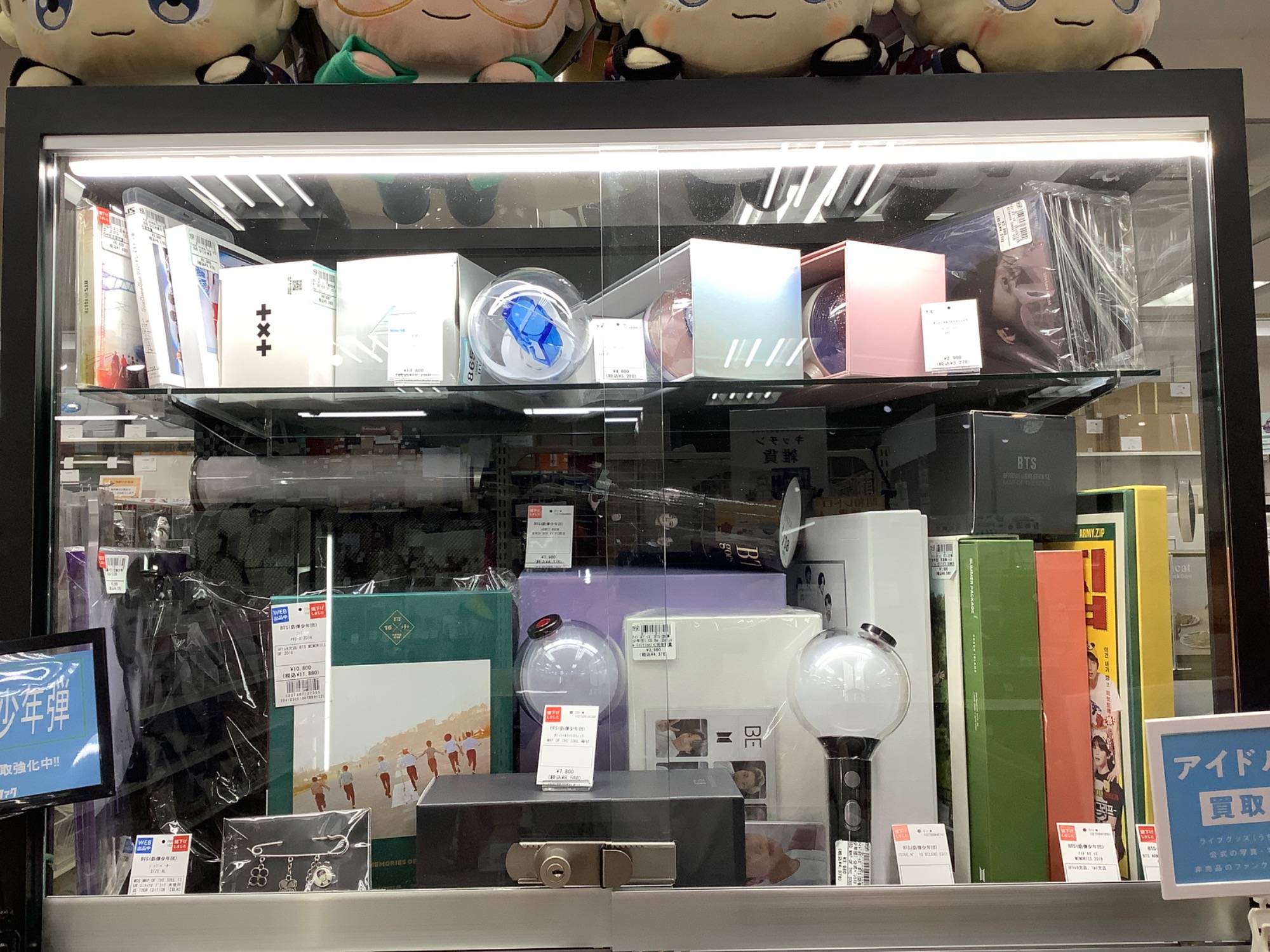 アイドルグッズまとめ売り(都内手渡し取引可) アイドルグッズ〉多数取り扱っております♪ - マンガ倉庫 古賀店