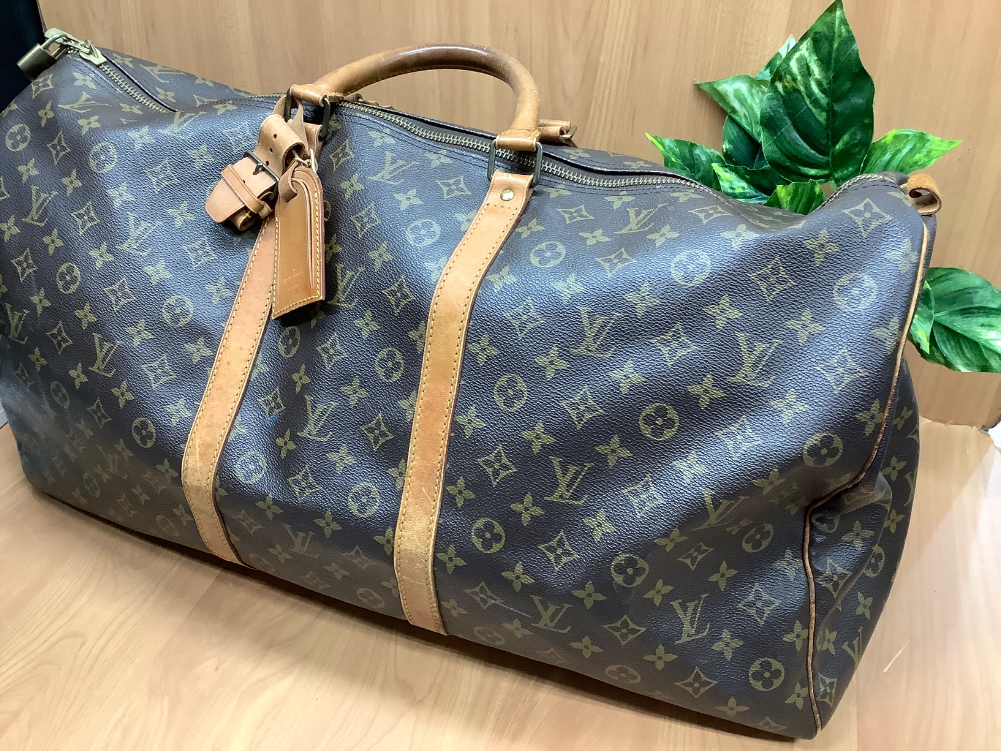 ルイヴィトン キーポル60 旅行 出張 大容量 1989年 USA ヴィンテージ 大容量で旅行も安心！】Louis Vuitton（ルイヴィトン）よりトラベル
