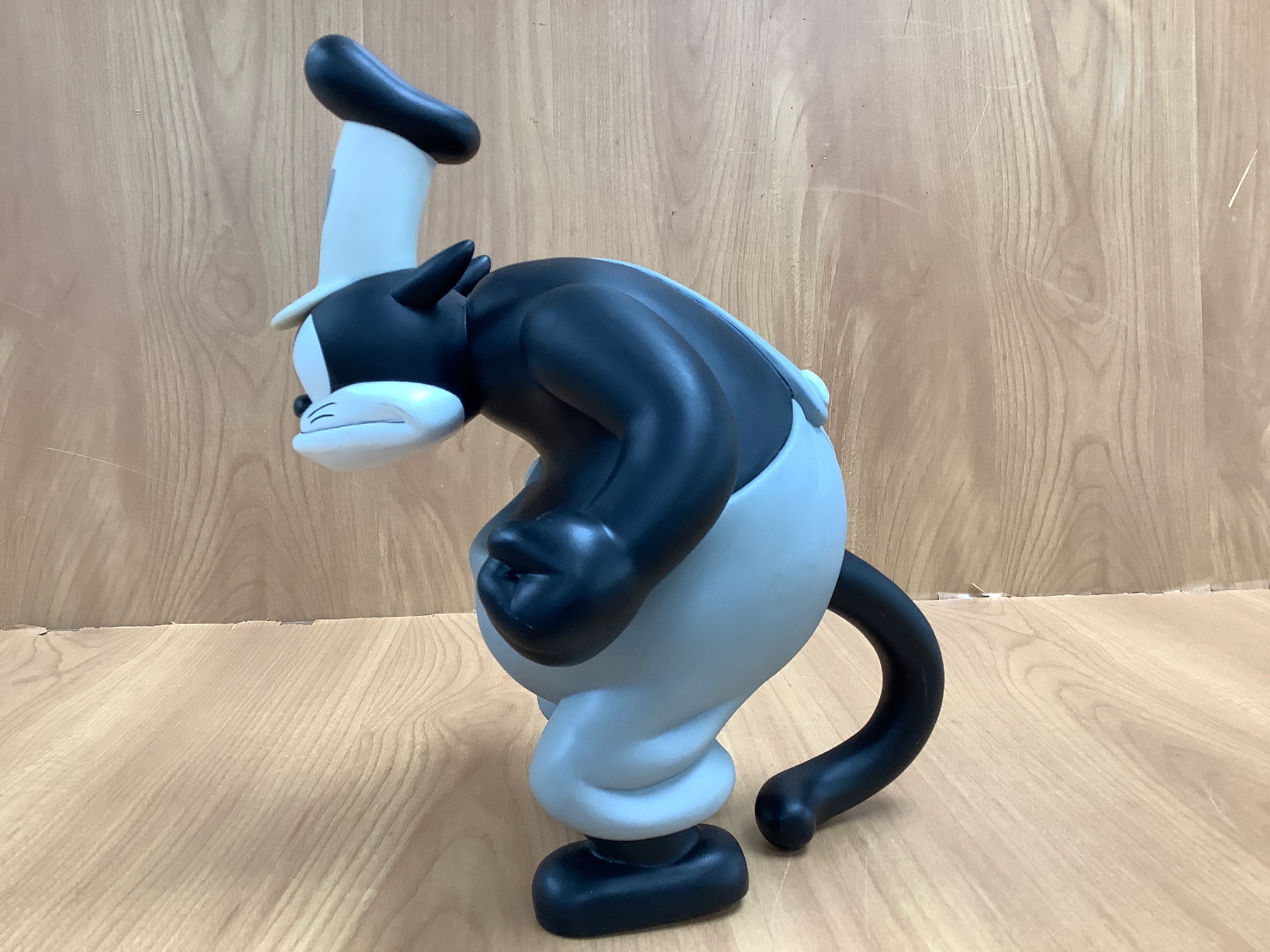 長年の愛されキャラ♪】Disney(ディズニー)より蒸気船ウィリー