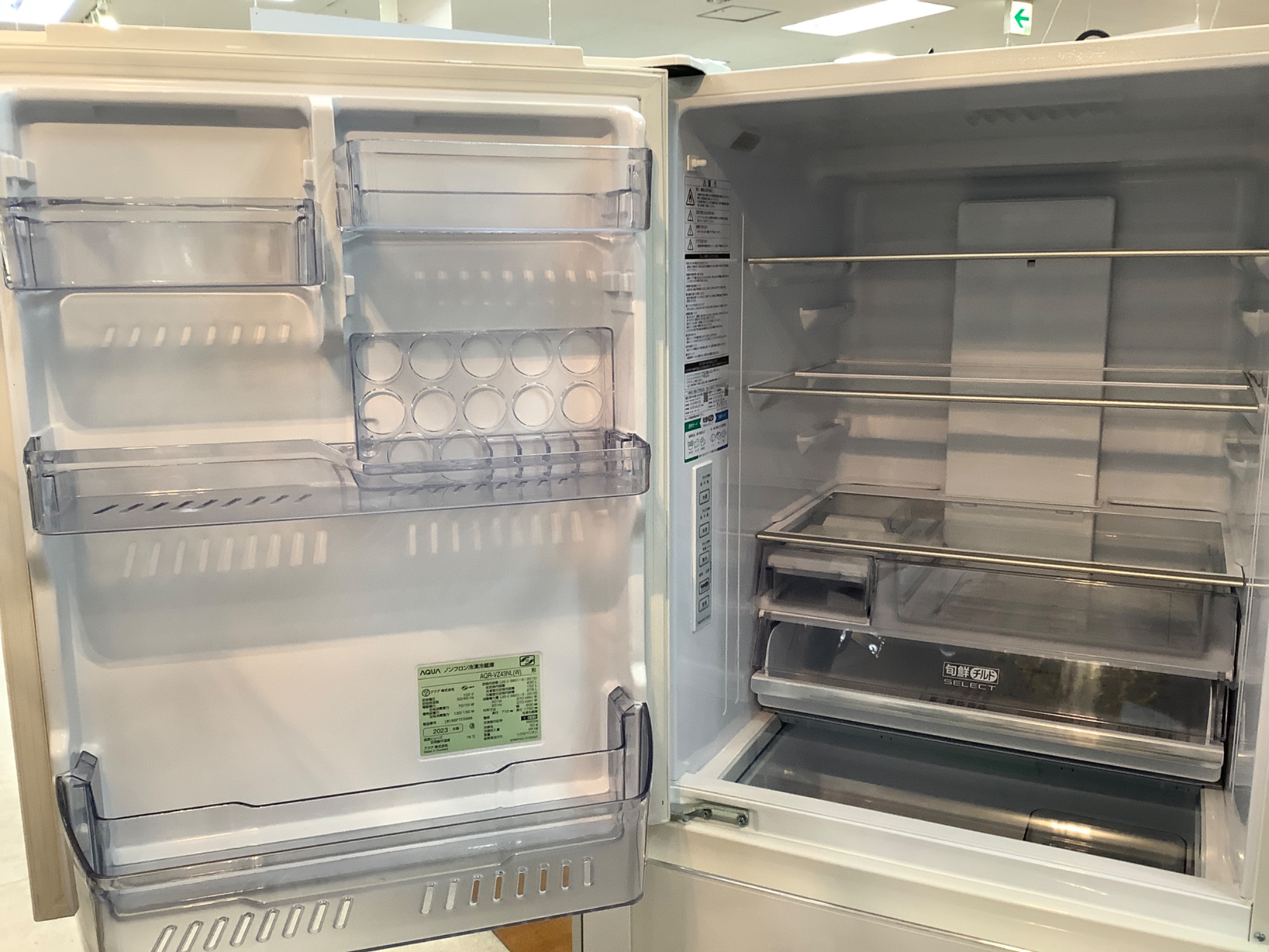 スリムなのに大容量！】AQUA(アクア)より4ドア冷蔵庫 AQR-VZ43NL 2023