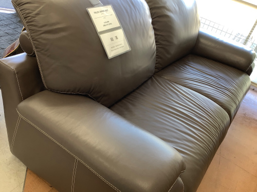 オシャレな総革ソファ！】FALIO JAPAN ACE より二人掛け 総革ソファ が