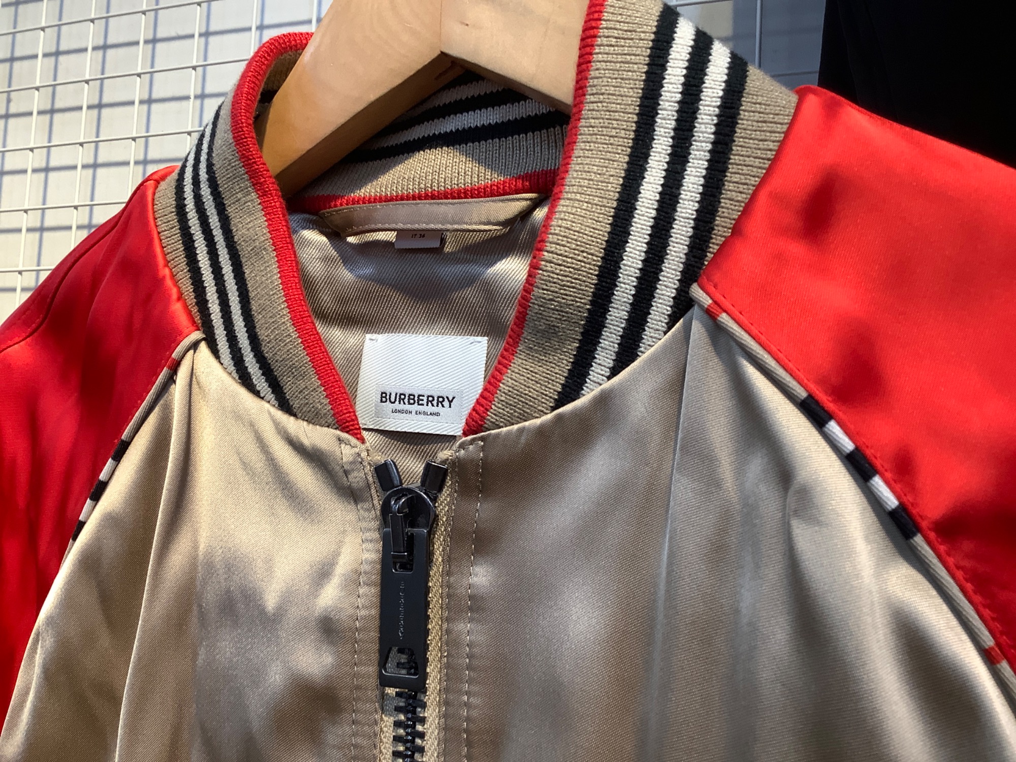 さりげないノヴァチェック】Burberry（バーバリー）よりスタジャンが