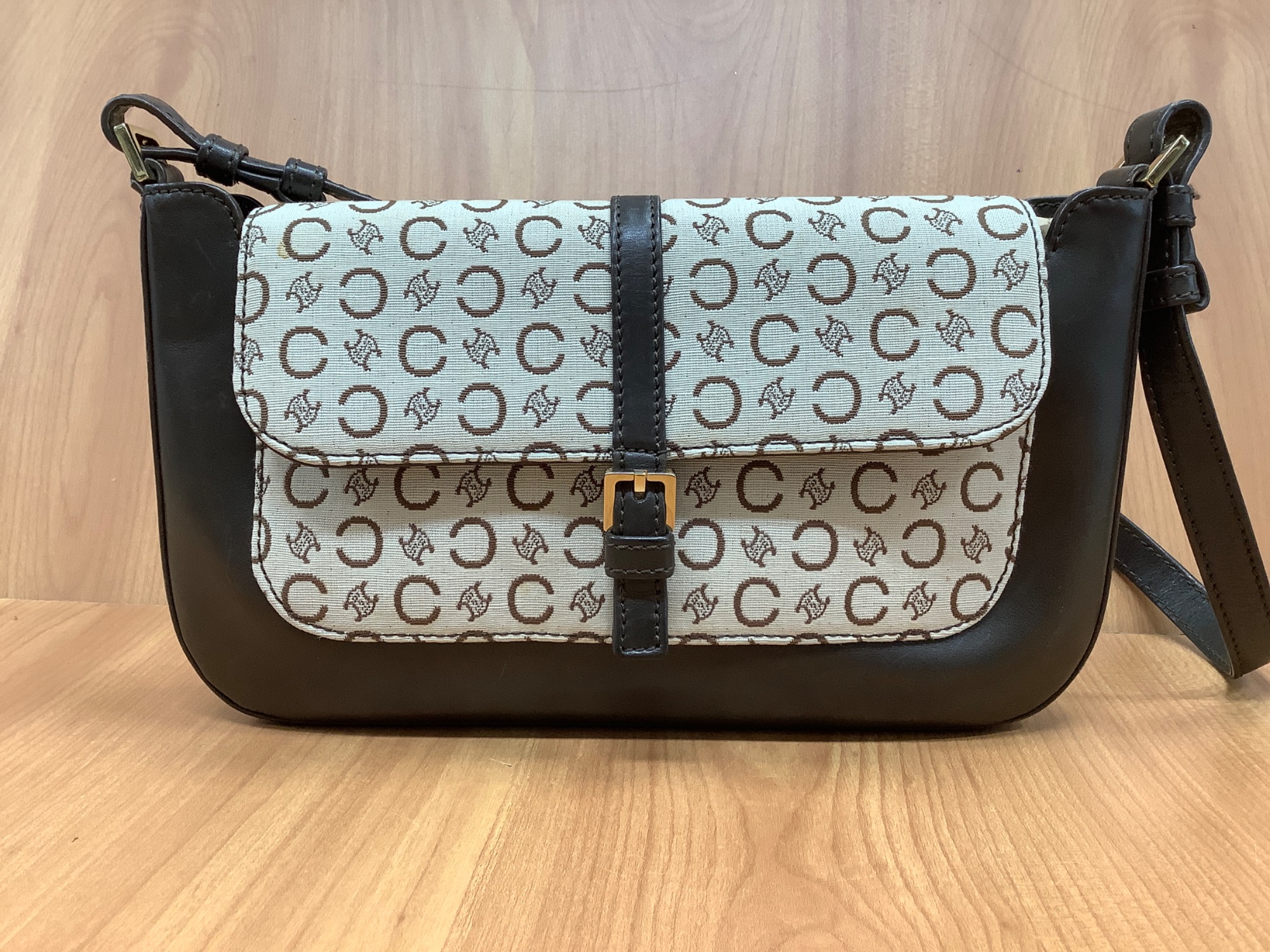 貴重なマカダム柄！】CELINE（セリーヌ）より ワンショルダーバッグ C 