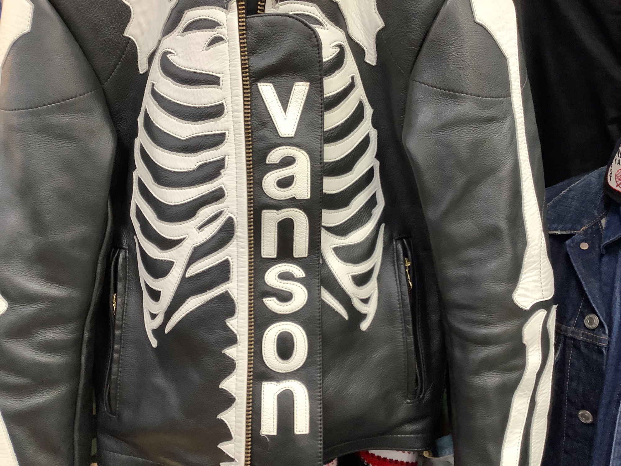 レザー好き必見！】VANSON（バンソン）より レザージャケット が入荷