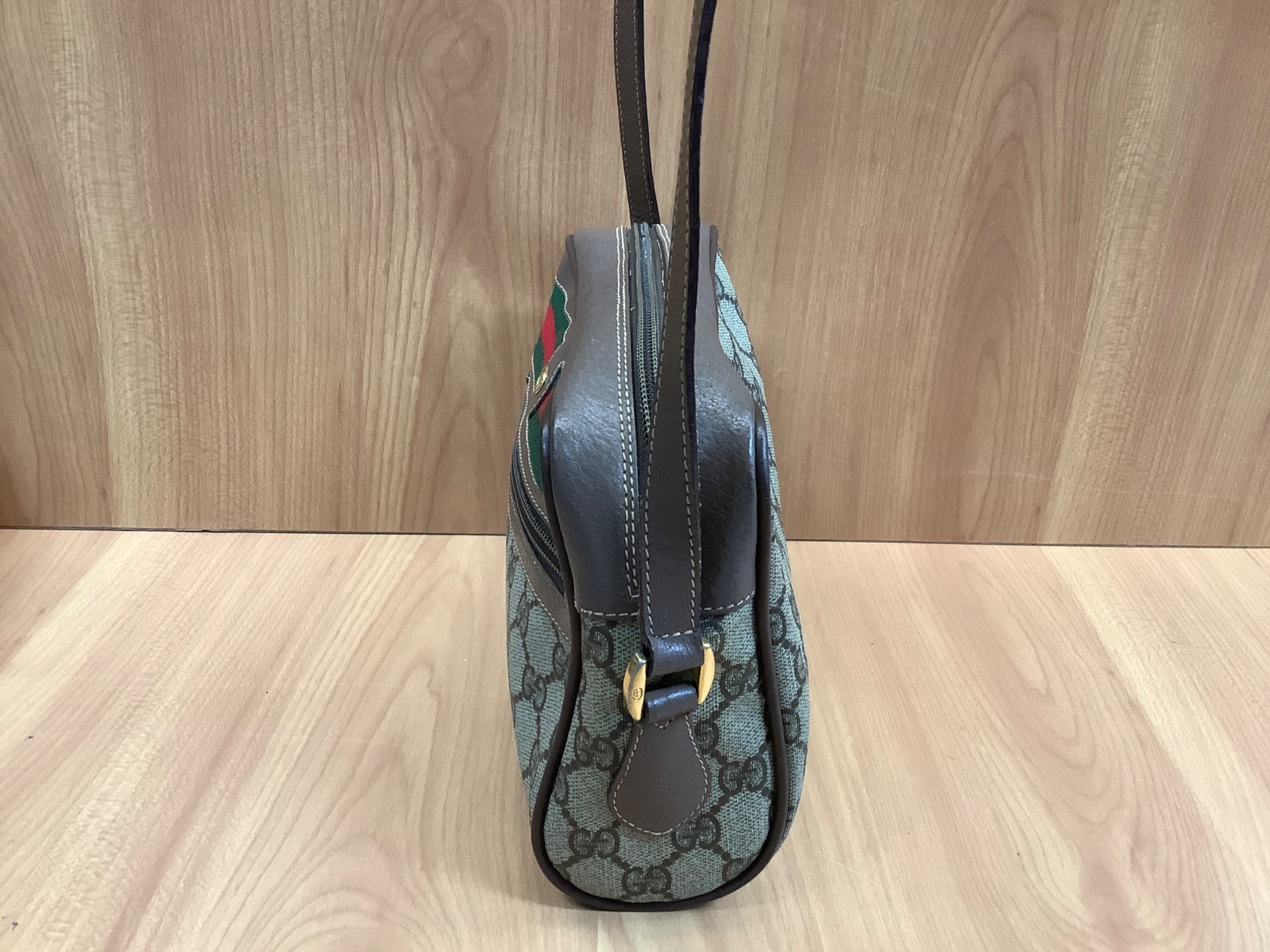 今週中に売れなかったら削除！GUCCI オールドグッチ  ショルダーバッグ グッチのオールドグッチ ショルダーバッグを買取しました！ | 大蔵屋